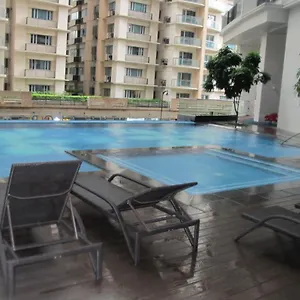 https://the-florence-mckinley-staycation.angeleshotels.net
